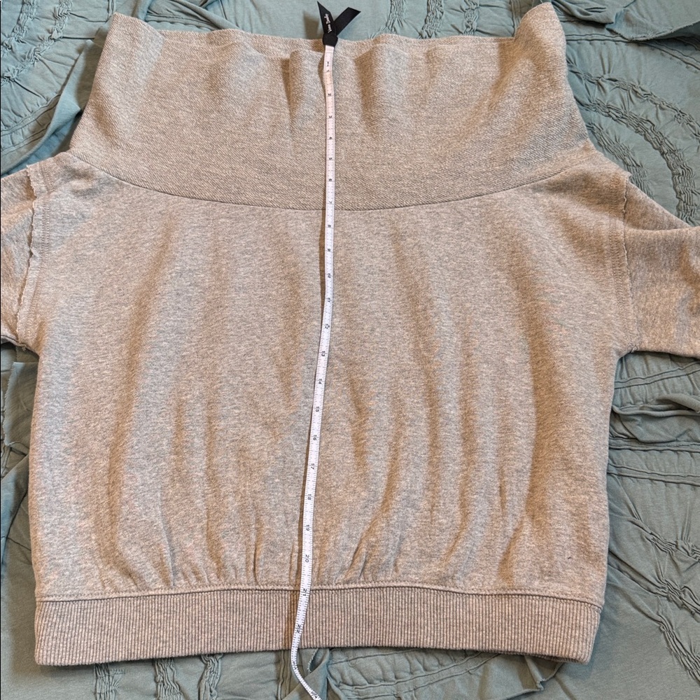 NWT Pilcro Long-Sleeve Slouchy Off-The-Shoulder Top - Picture 11 of 16